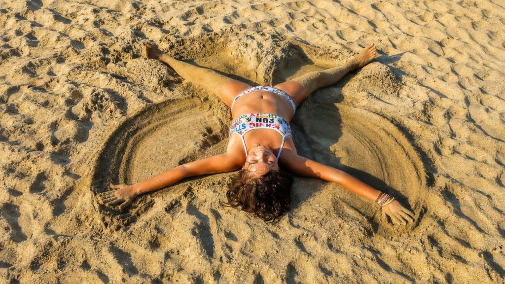 Traveler enjoying a bespoke luxury experience in Crete